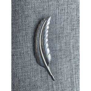 Vintage Leaf Silver Tone Brooch Pin Matte Whimsy Nature Autumn 3” Minimalist MCM